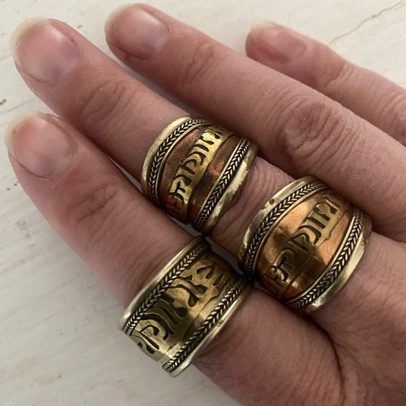 Sanskrit rings - Picture 4 of 5